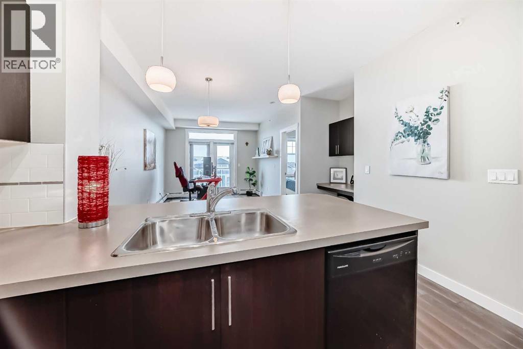 405, 2300 Evanston Square, Calgary, Alberta