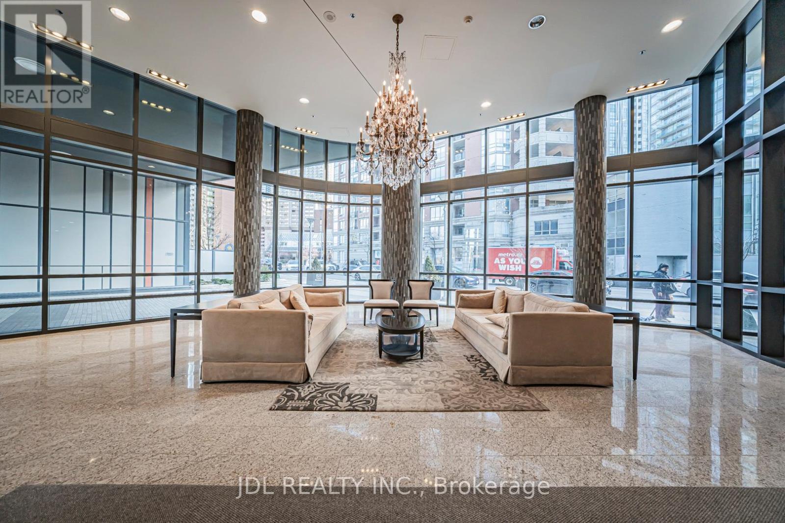 806 - 825 Church Street N, Toronto (rosedale-moore Park), Ontario