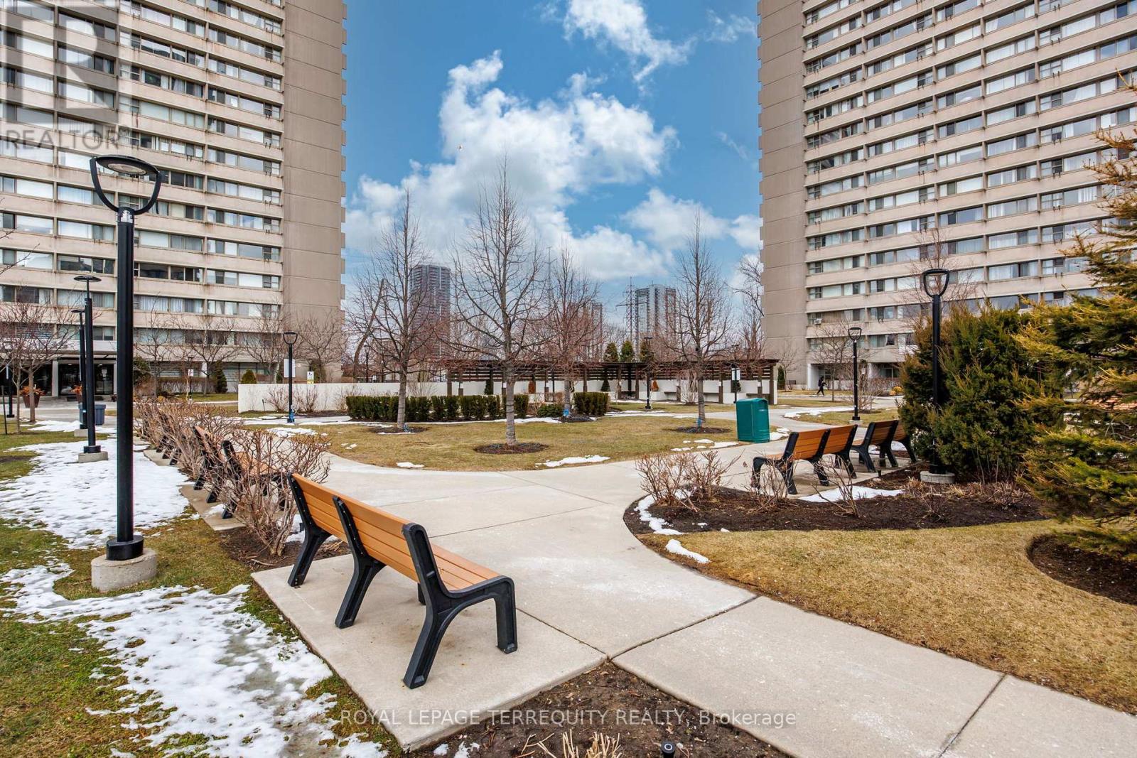 2204 - 715 Don Mills Road, Toronto (flemingdon Park), Ontario