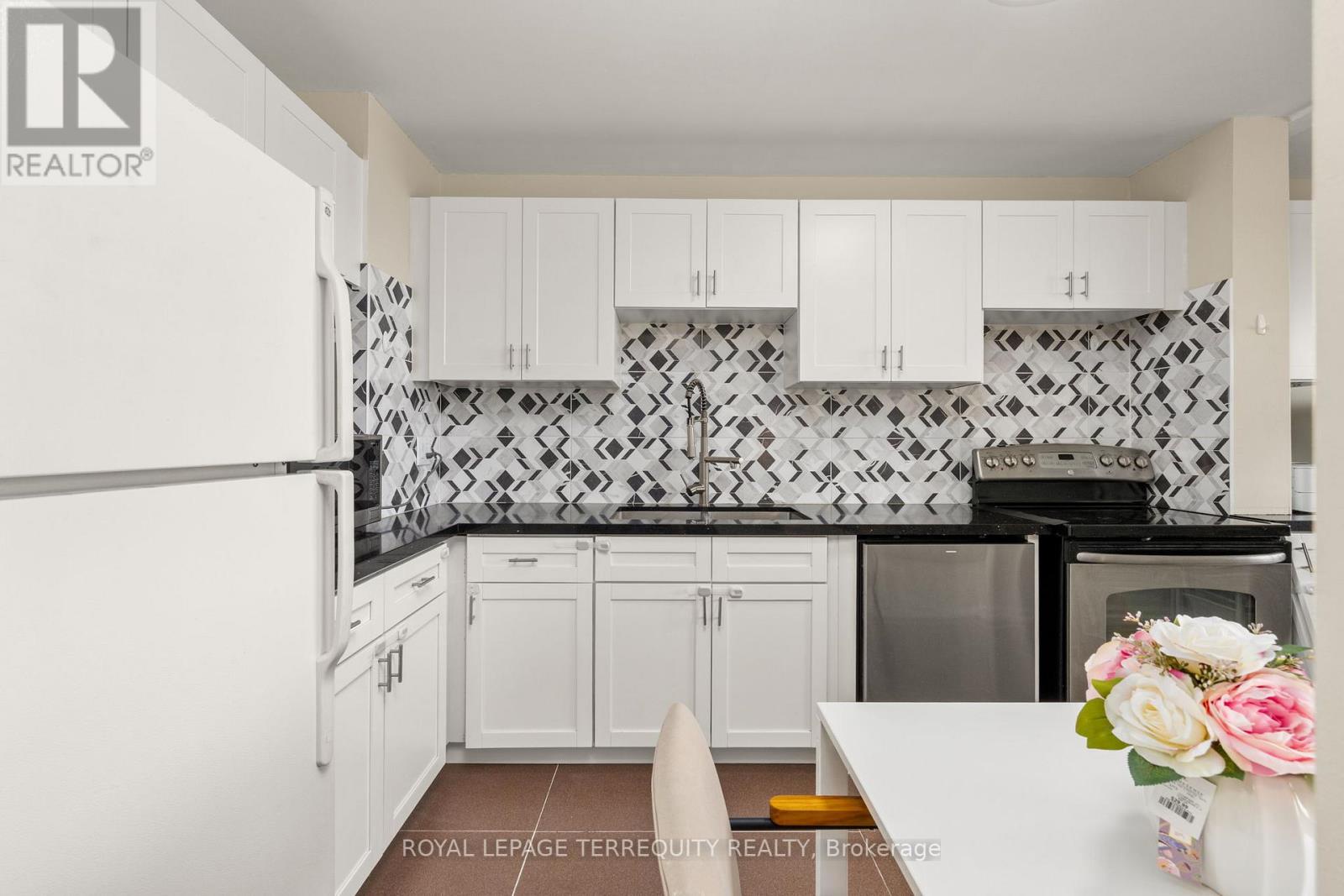 2204 - 715 Don Mills Road, Toronto (flemingdon Park), Ontario