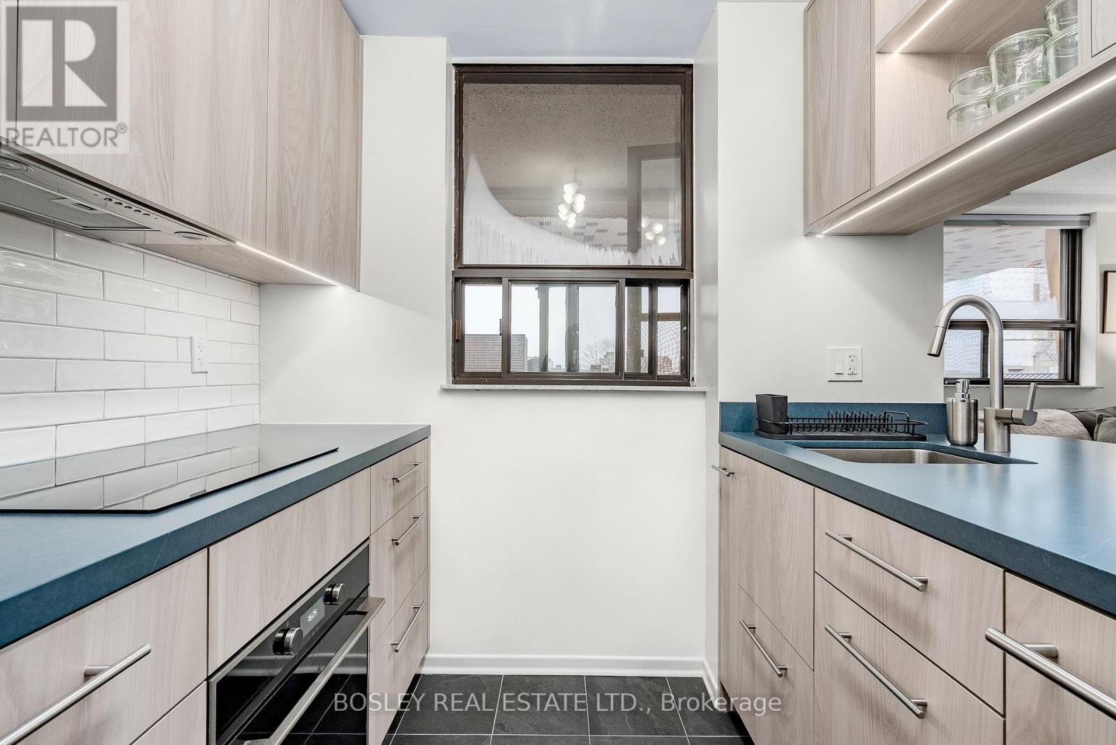 613 - 89 Mccaul Street W, Toronto (kensington-chinatown), Ontario