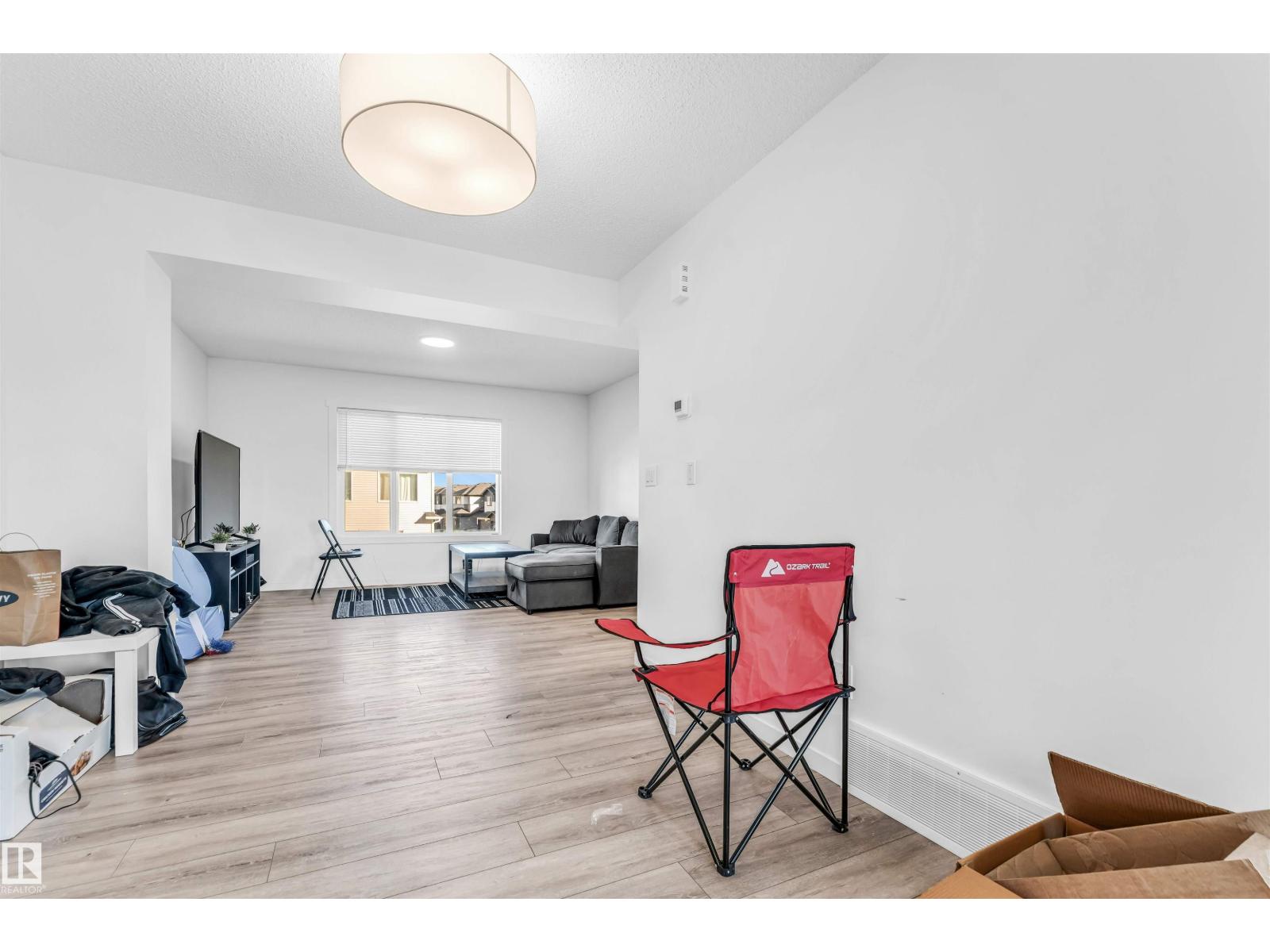 1106 Aster Bv Nw, Edmonton, Alberta