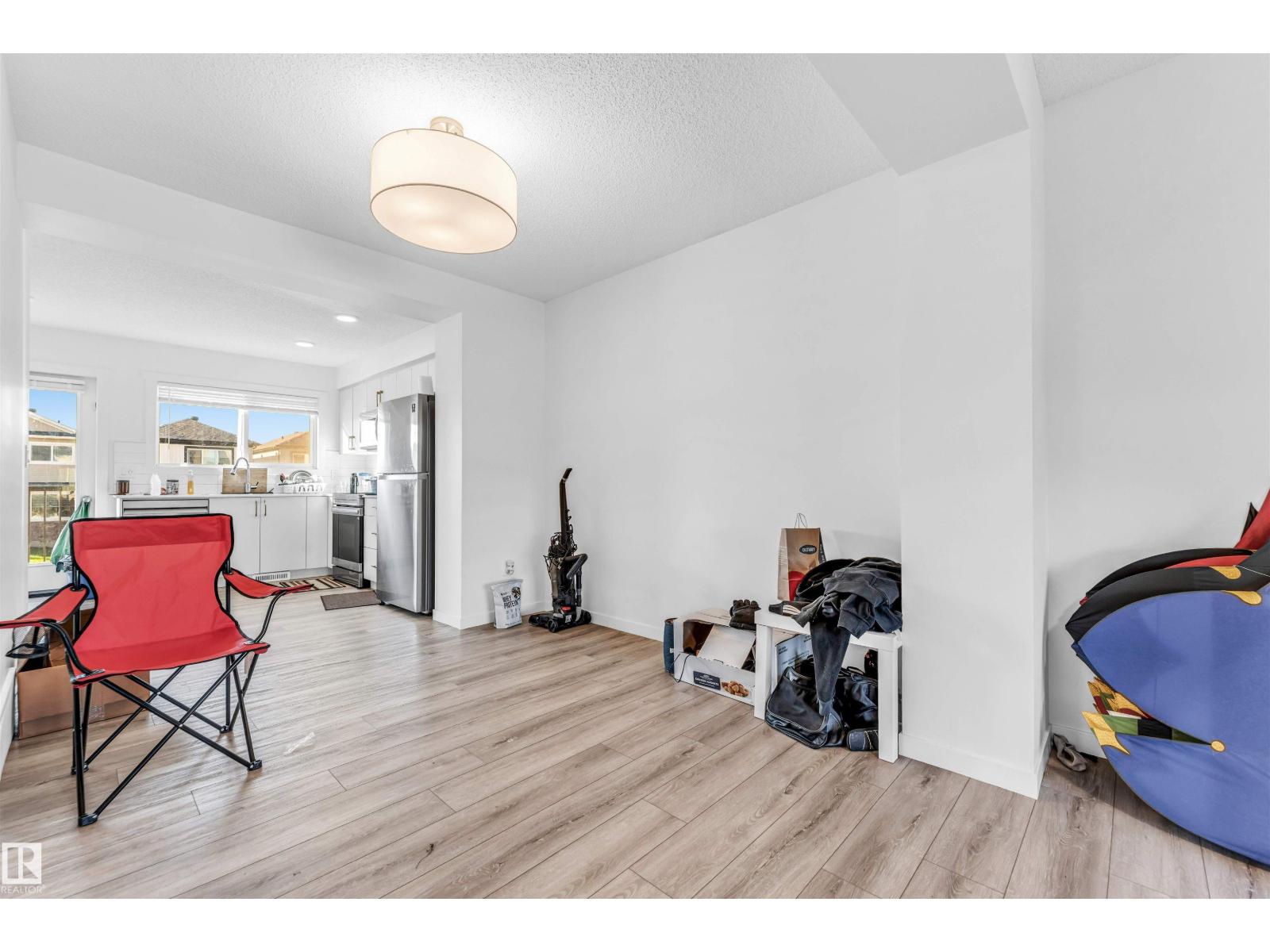 1106 Aster Bv Nw, Edmonton, Alberta