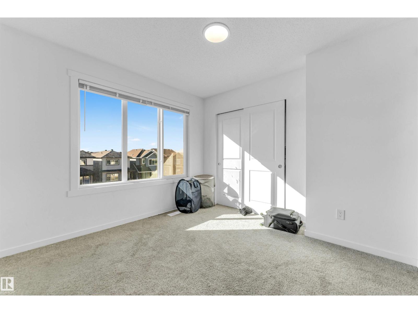 1106 Aster Bv Nw, Edmonton, Alberta