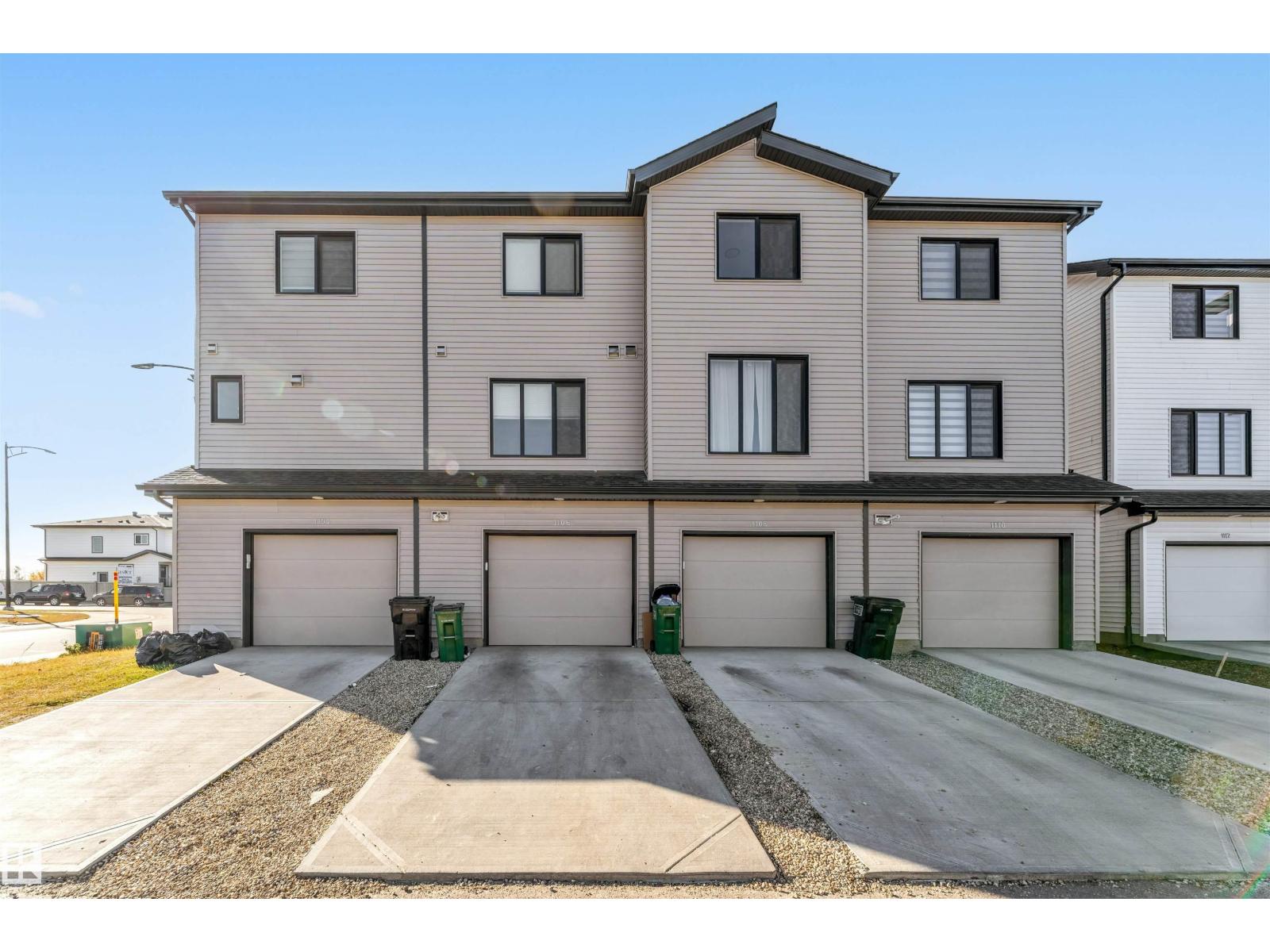 1106 Aster Bv Nw, Edmonton, Alberta