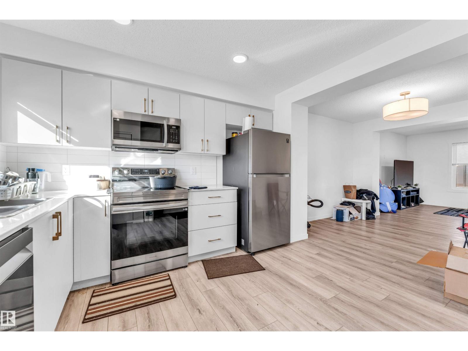 1106 Aster Bv Nw, Edmonton, Alberta