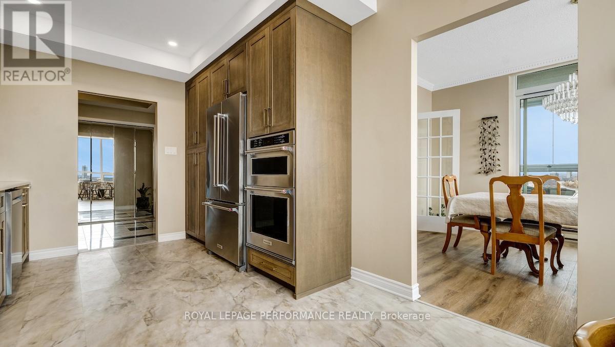 2002 - 1480 Riverside Drive, Ottawa, Ontario