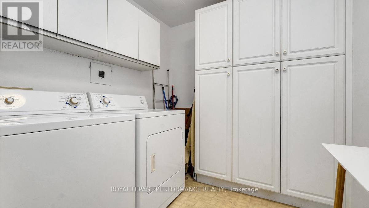 2002 - 1480 Riverside Drive, Ottawa, Ontario