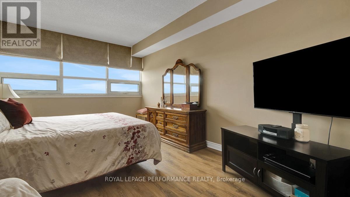 2002 - 1480 Riverside Drive, Ottawa, Ontario