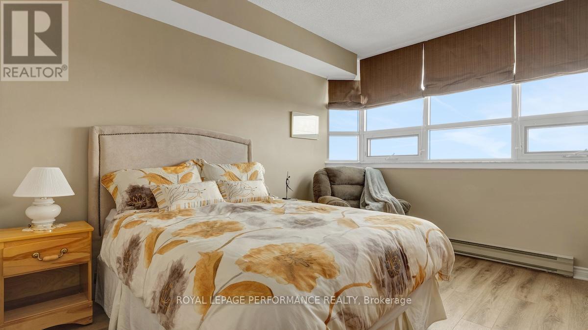 2002 - 1480 Riverside Drive, Ottawa, Ontario