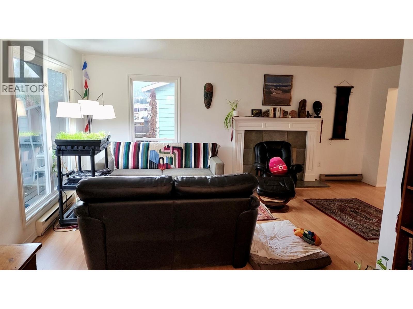 1010 Gilker Street, Nelson, British Columbia