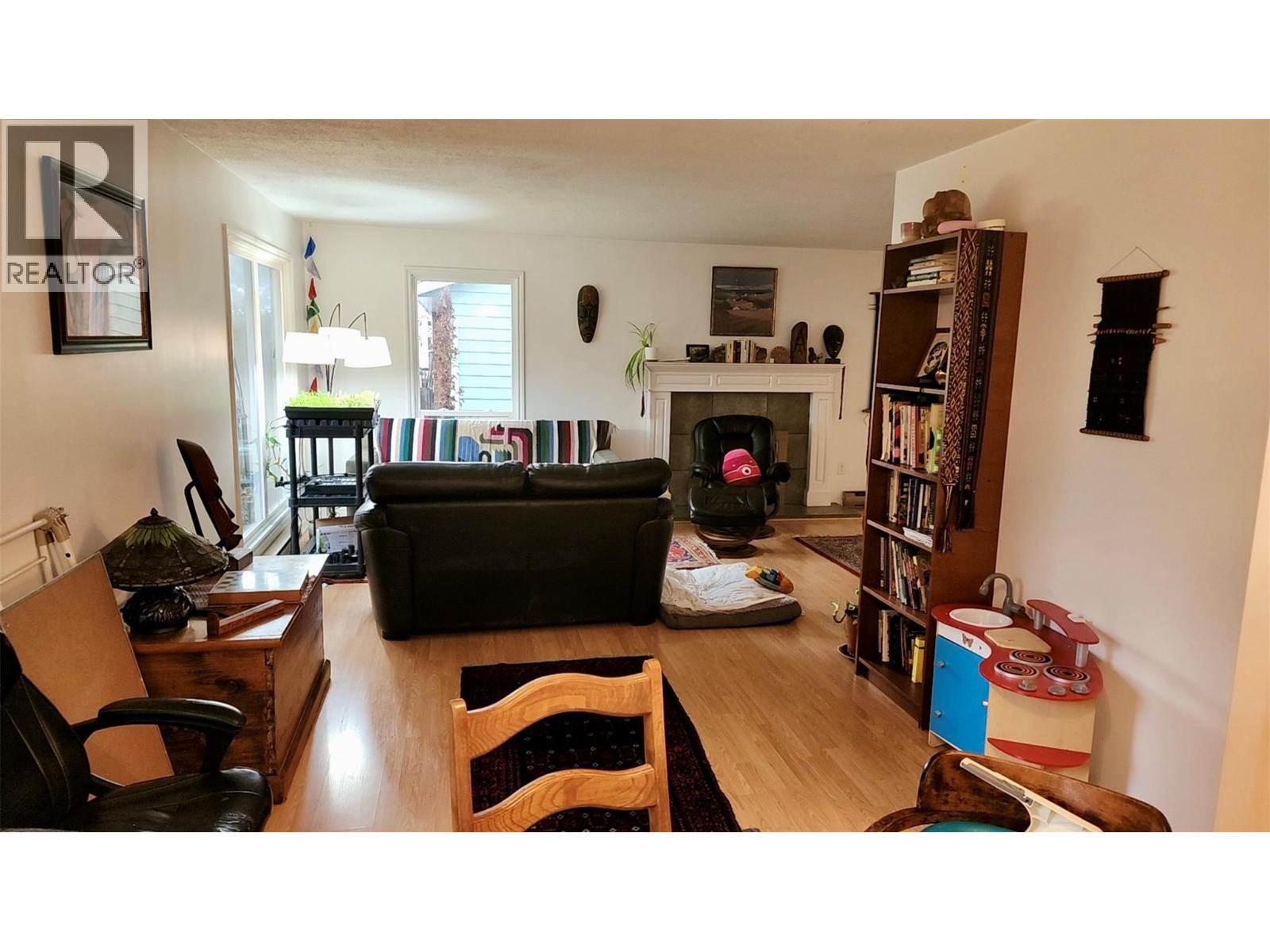 1010 Gilker Street, Nelson, British Columbia