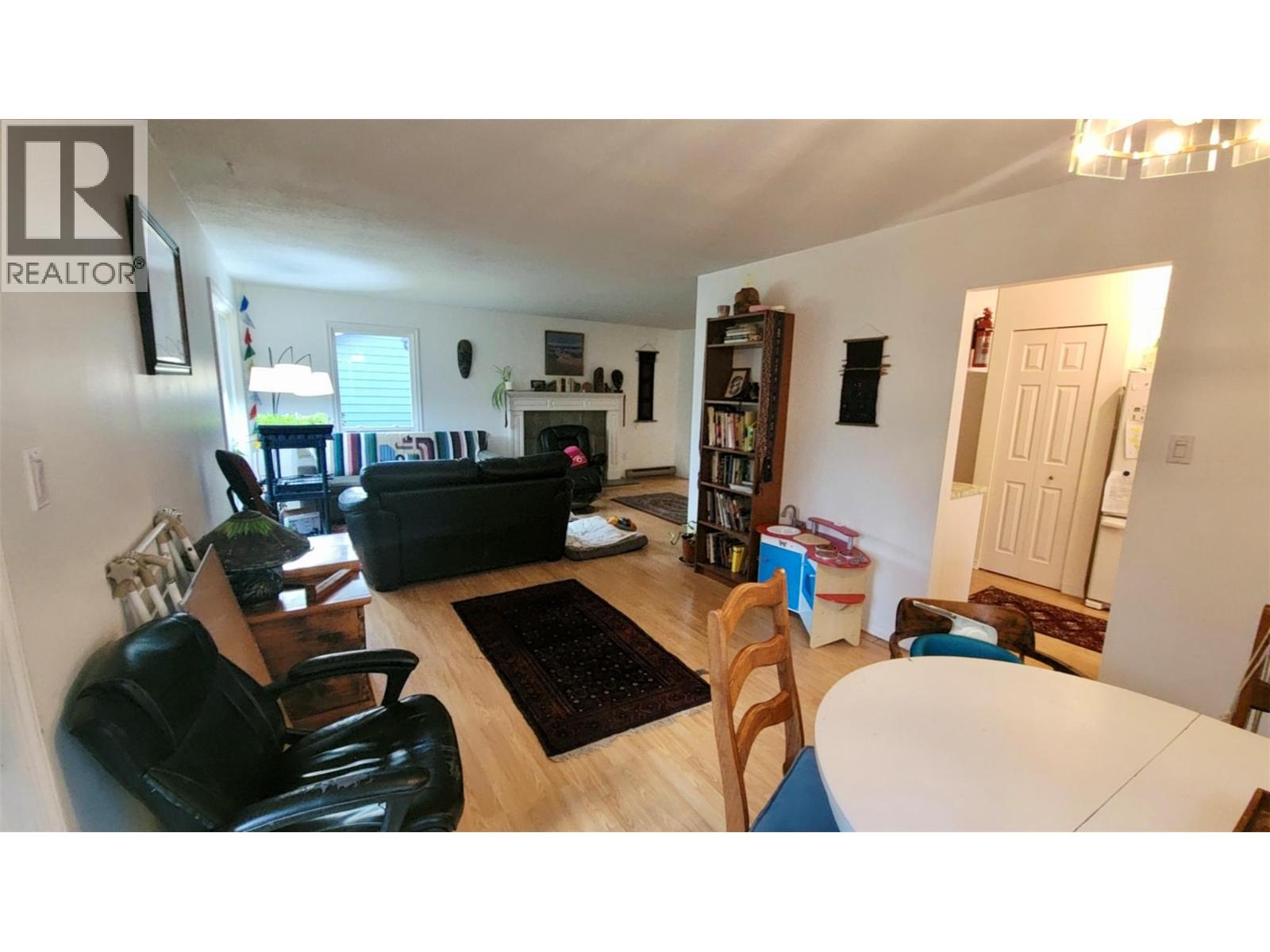 1010 Gilker Street, Nelson, British Columbia