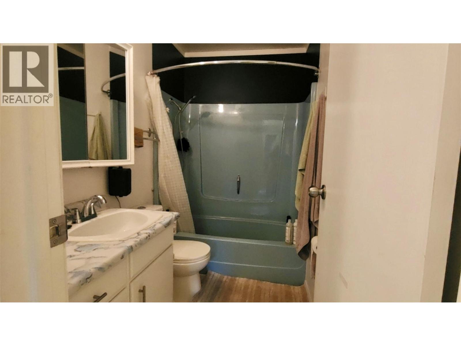 1010 Gilker Street, Nelson, British Columbia