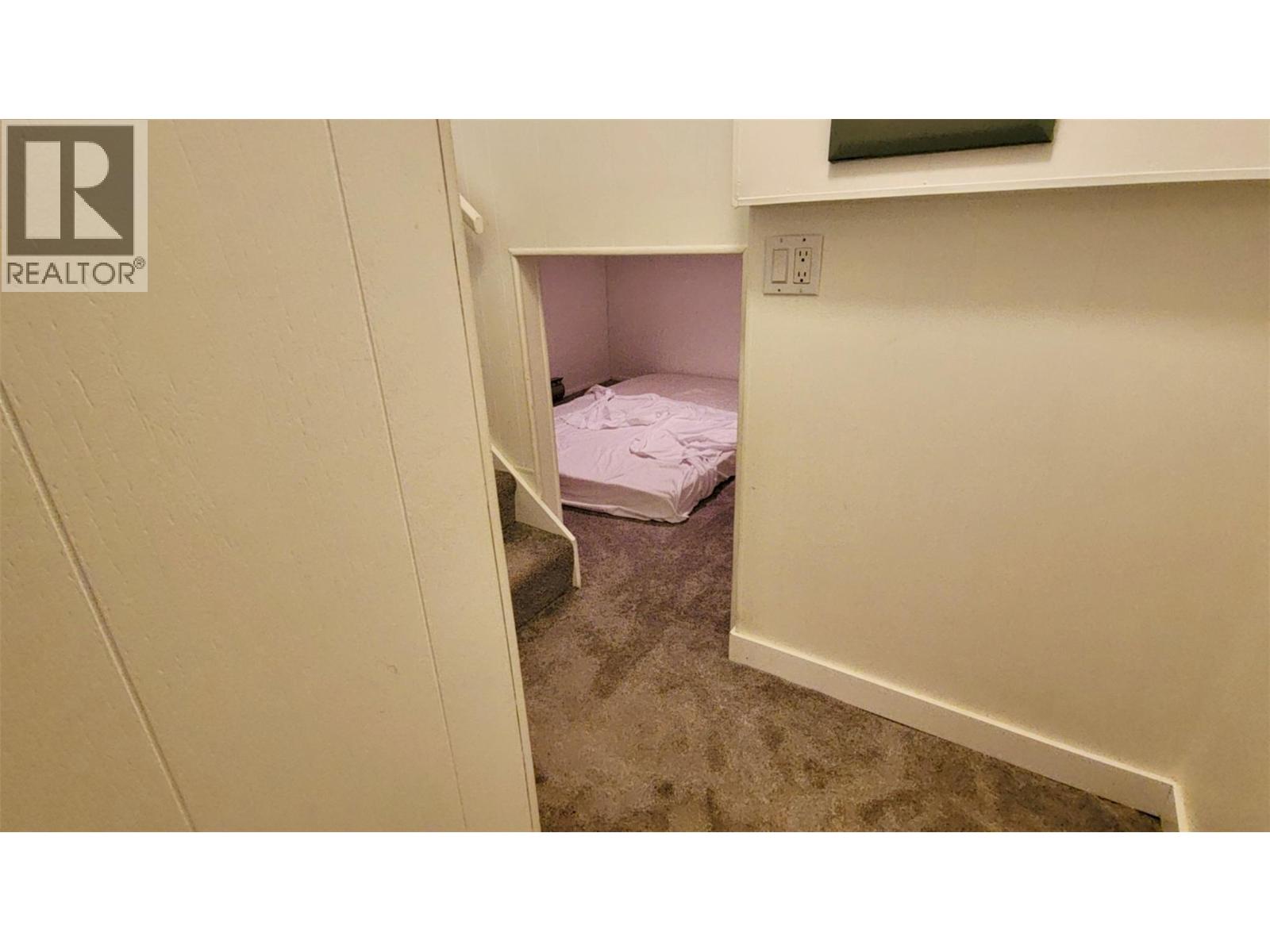 1010 Gilker Street, Nelson, British Columbia