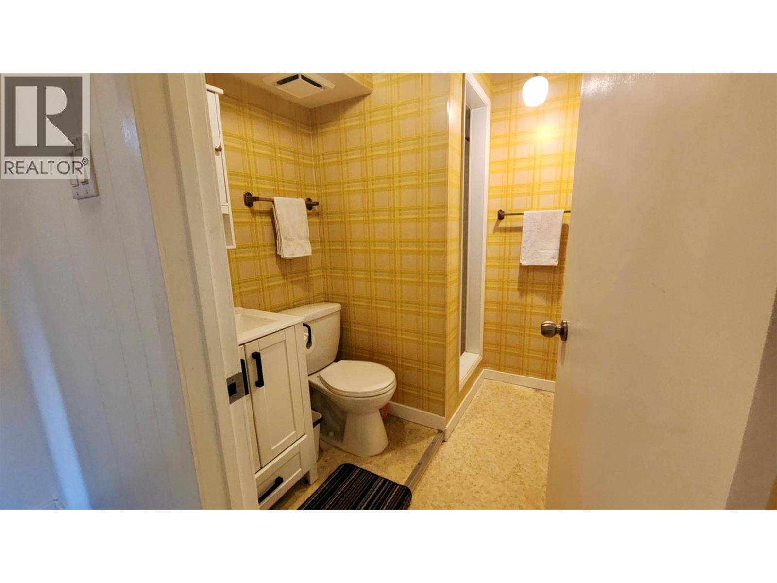 1010 Gilker Street, Nelson, British Columbia