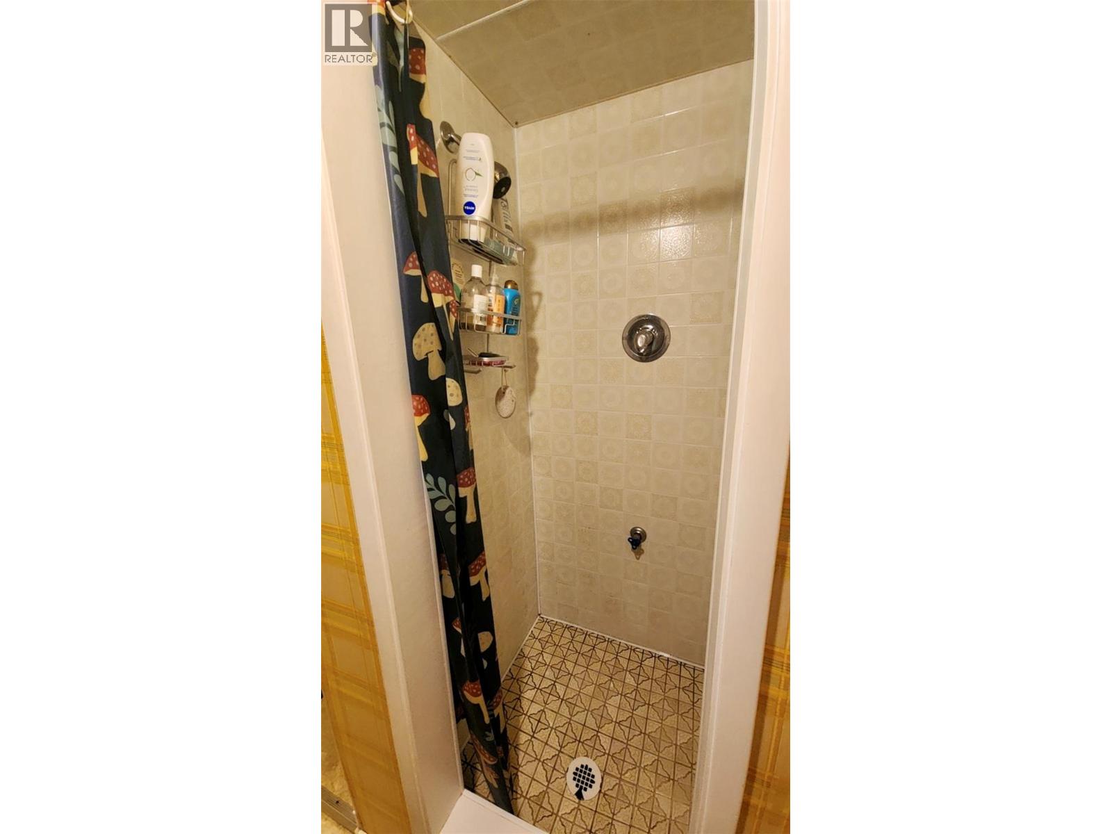 1010 Gilker Street, Nelson, British Columbia