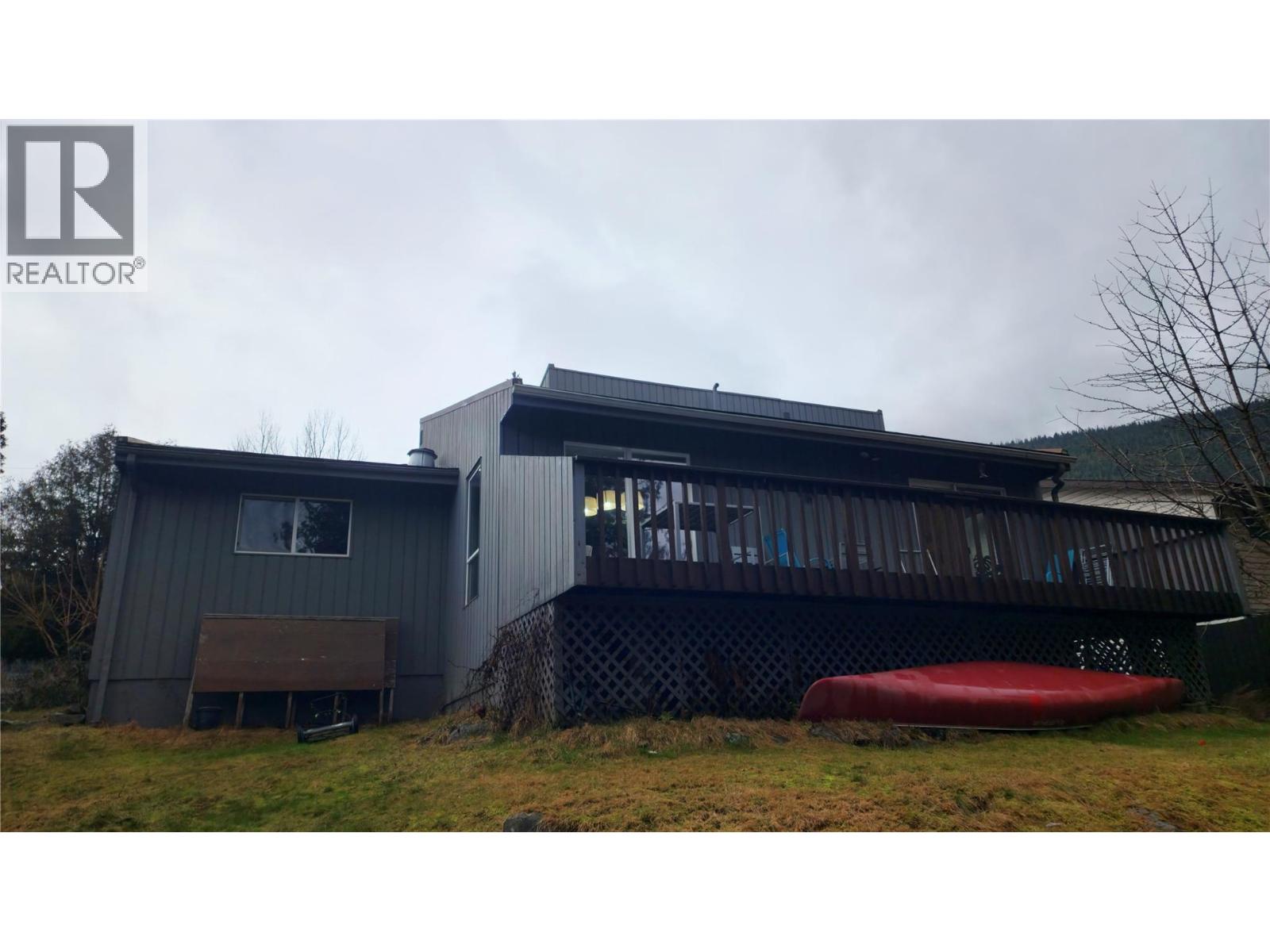 1010 Gilker Street, Nelson, British Columbia