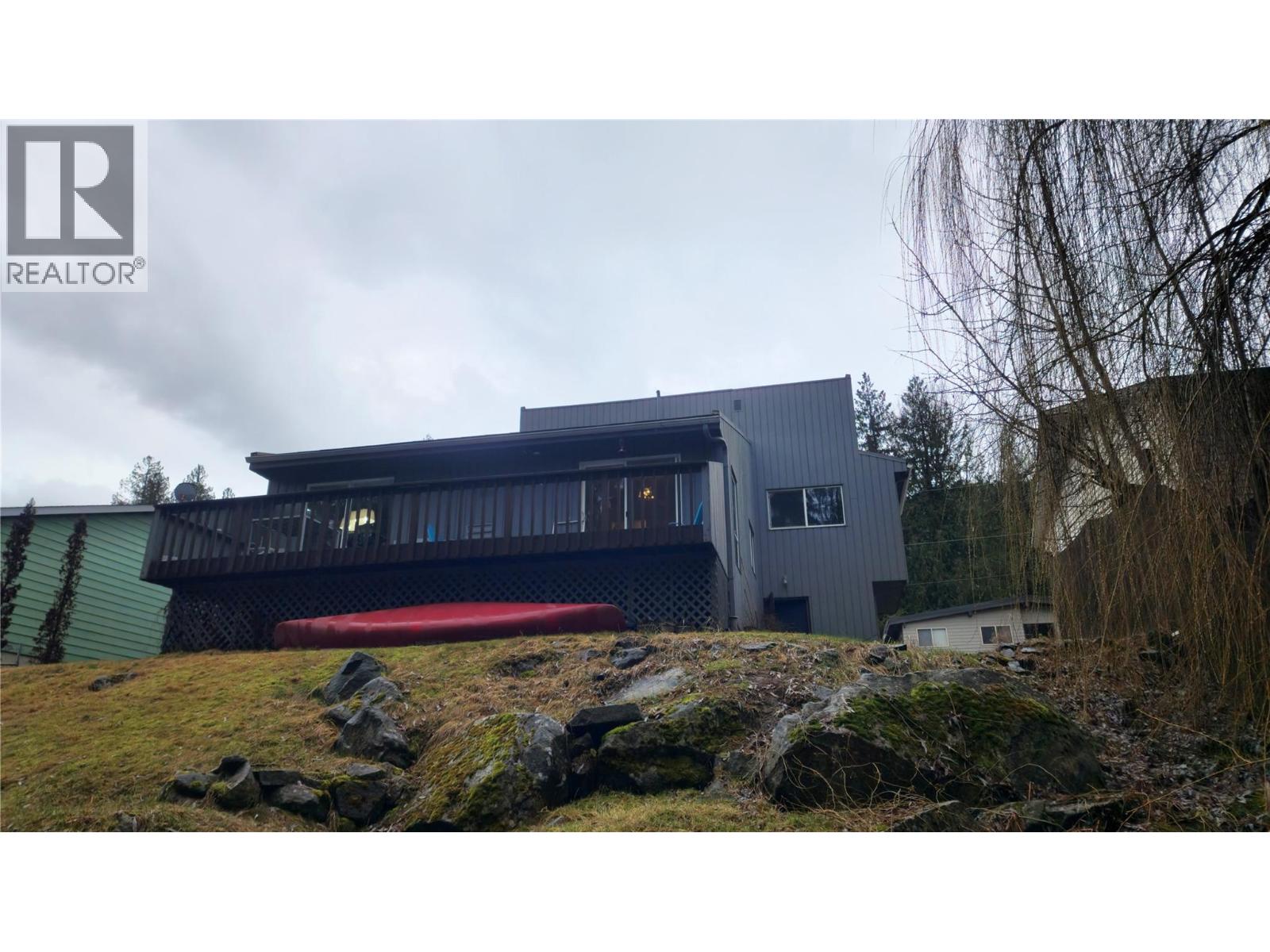 1010 Gilker Street, Nelson, British Columbia