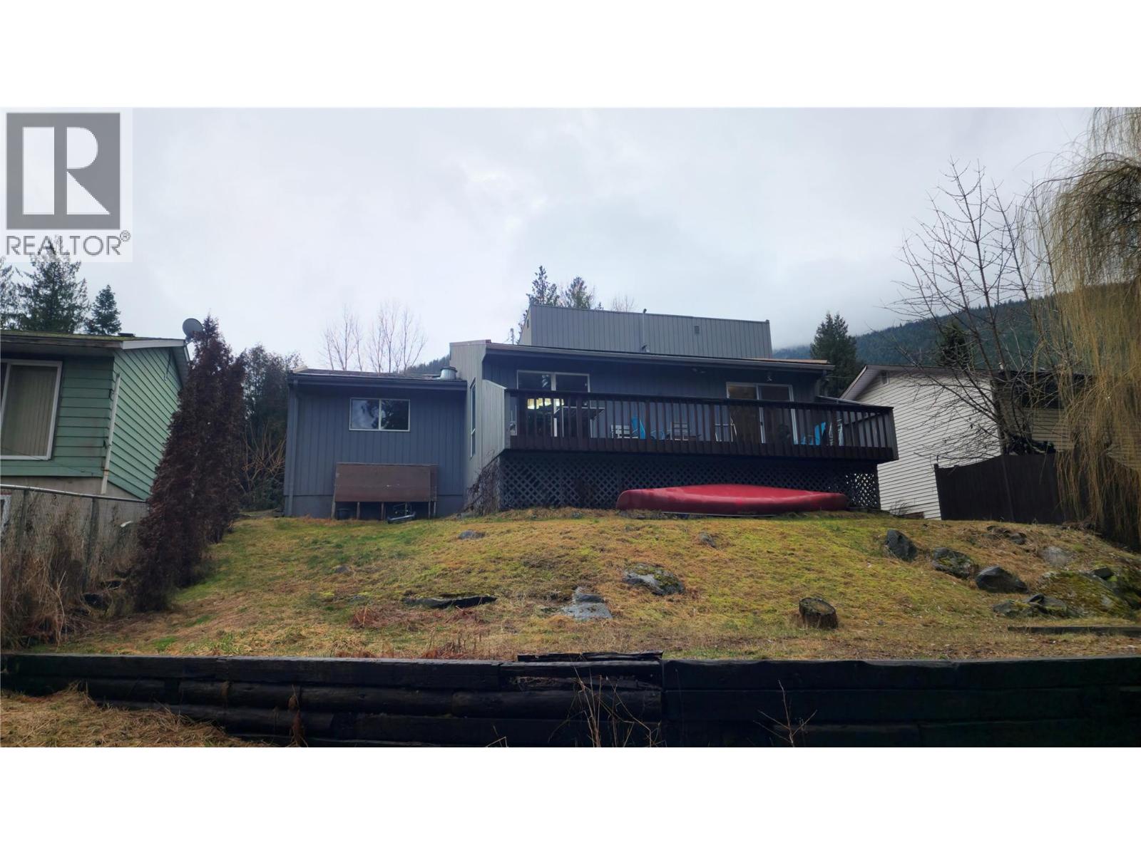1010 Gilker Street, Nelson, British Columbia