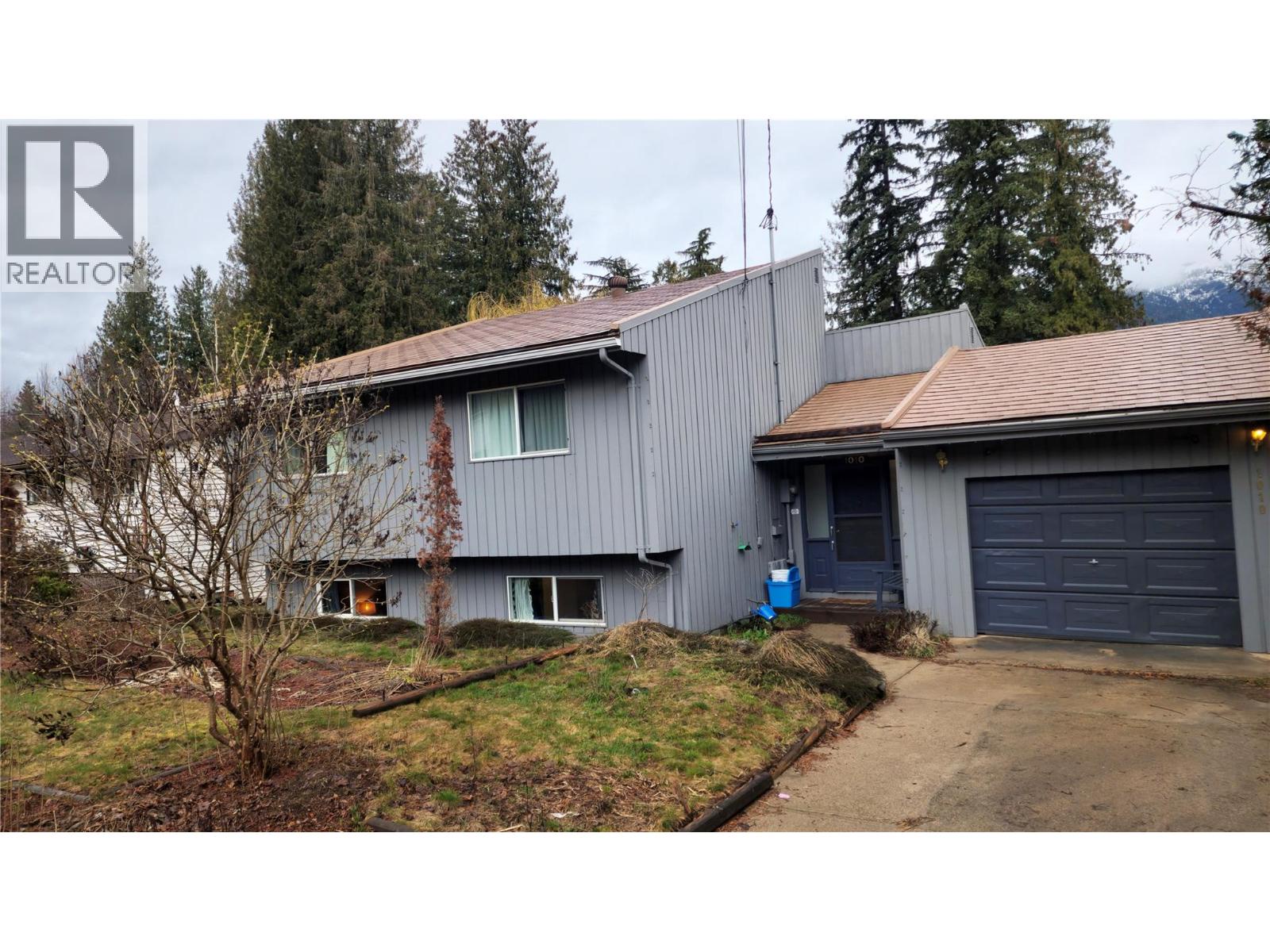 1010 Gilker Street, Nelson, British Columbia