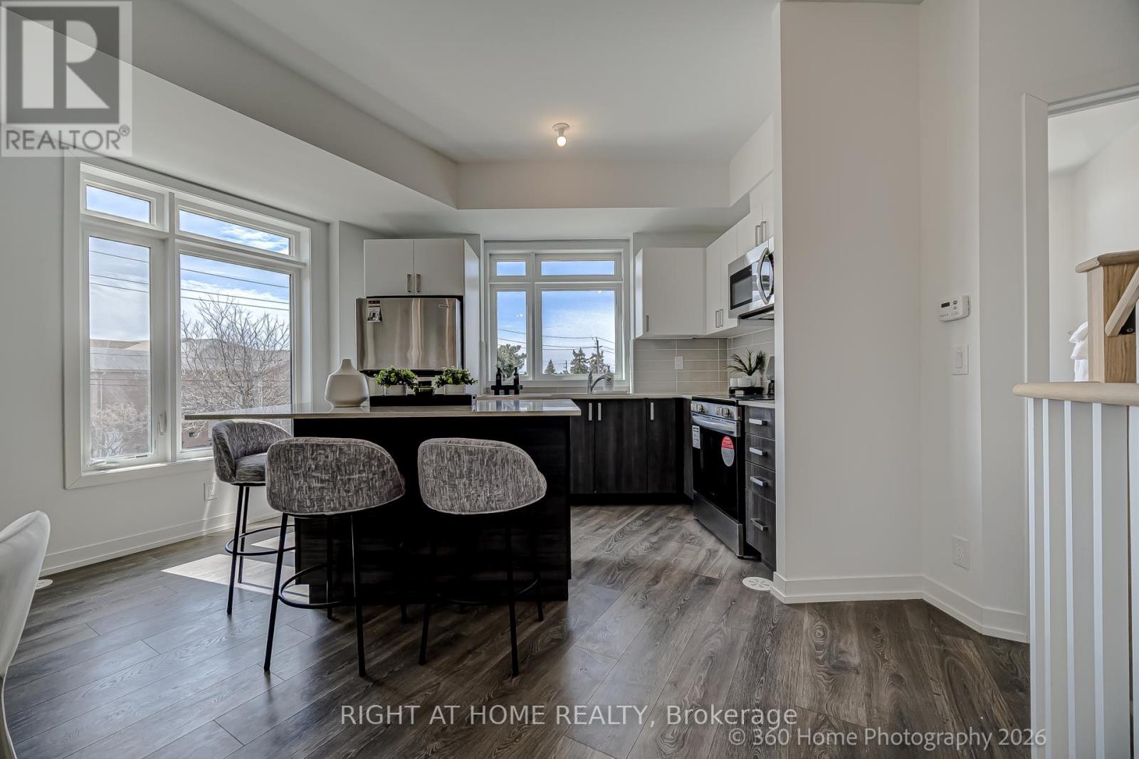 1 Case Ootes Drive, Toronto (victoria Village), Ontario