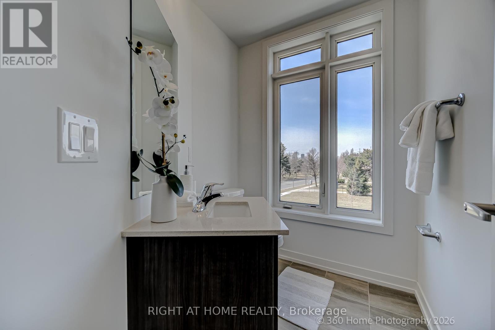 1 Case Ootes Drive, Toronto (victoria Village), Ontario