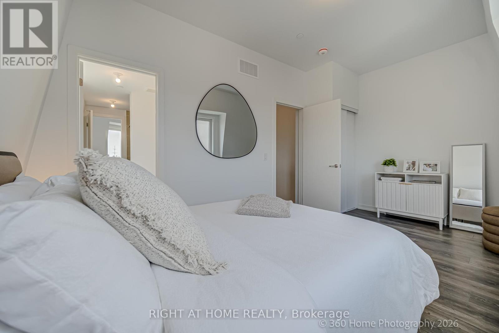 1 Case Ootes Drive, Toronto (victoria Village), Ontario