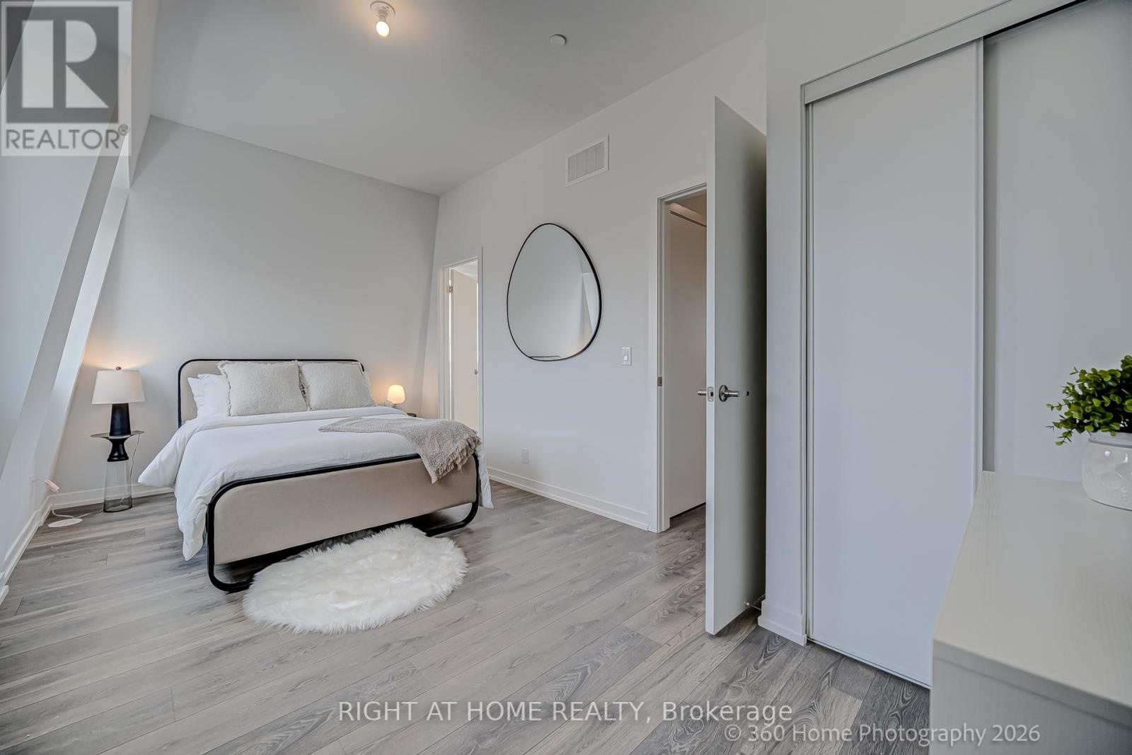 1 Case Ootes Drive, Toronto (victoria Village), Ontario