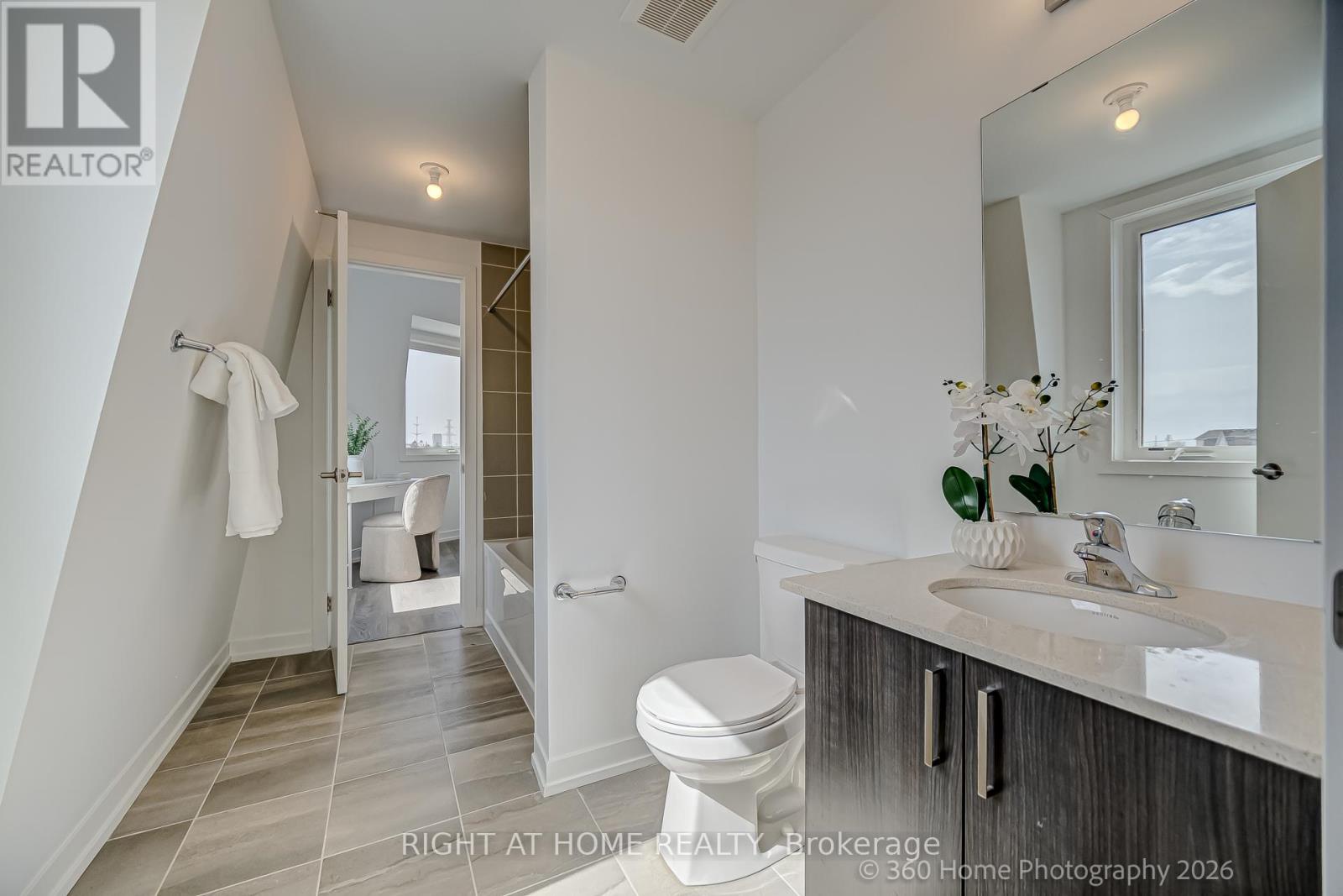 1 Case Ootes Drive, Toronto (victoria Village), Ontario