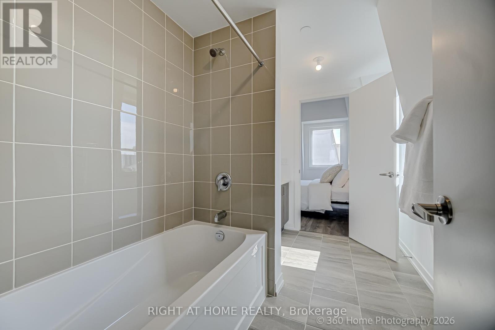 1 Case Ootes Drive, Toronto (victoria Village), Ontario