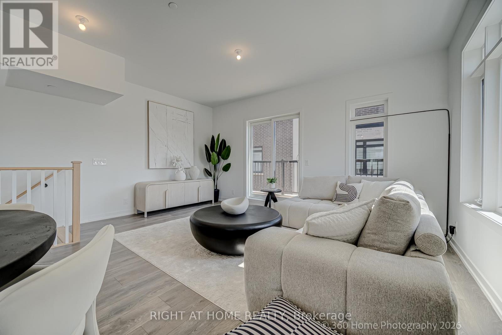 1 Case Ootes Drive, Toronto (victoria Village), Ontario