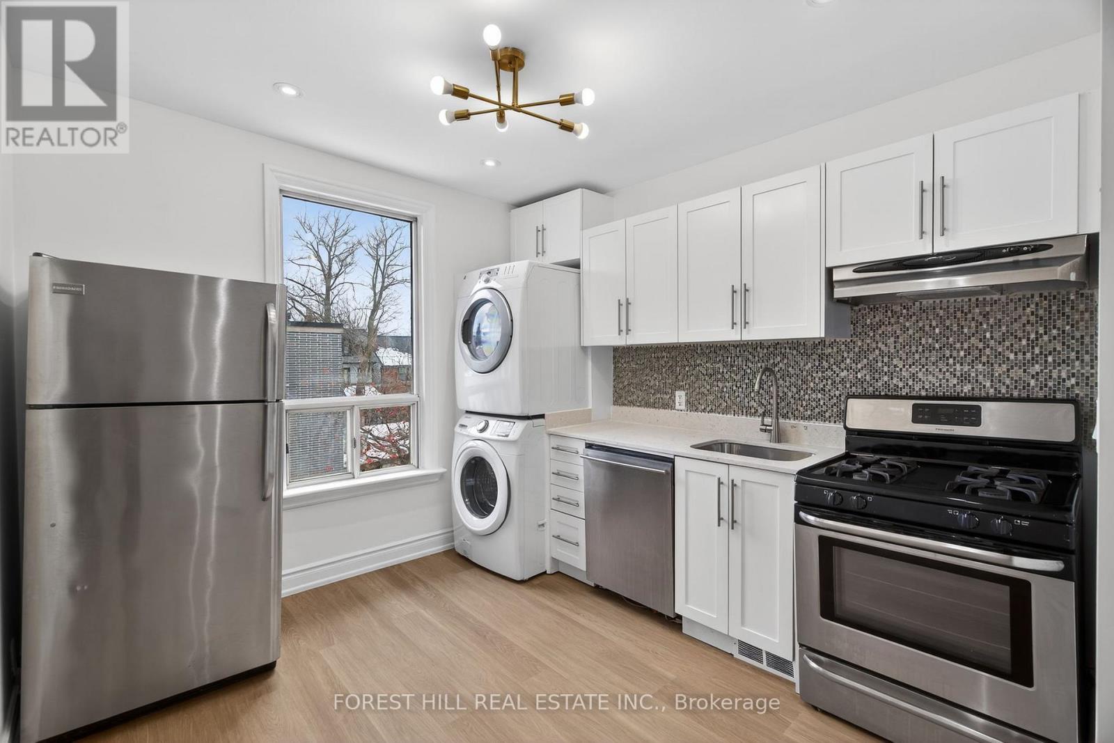 7 Ellsworth Avenue, Toronto (wychwood), Ontario