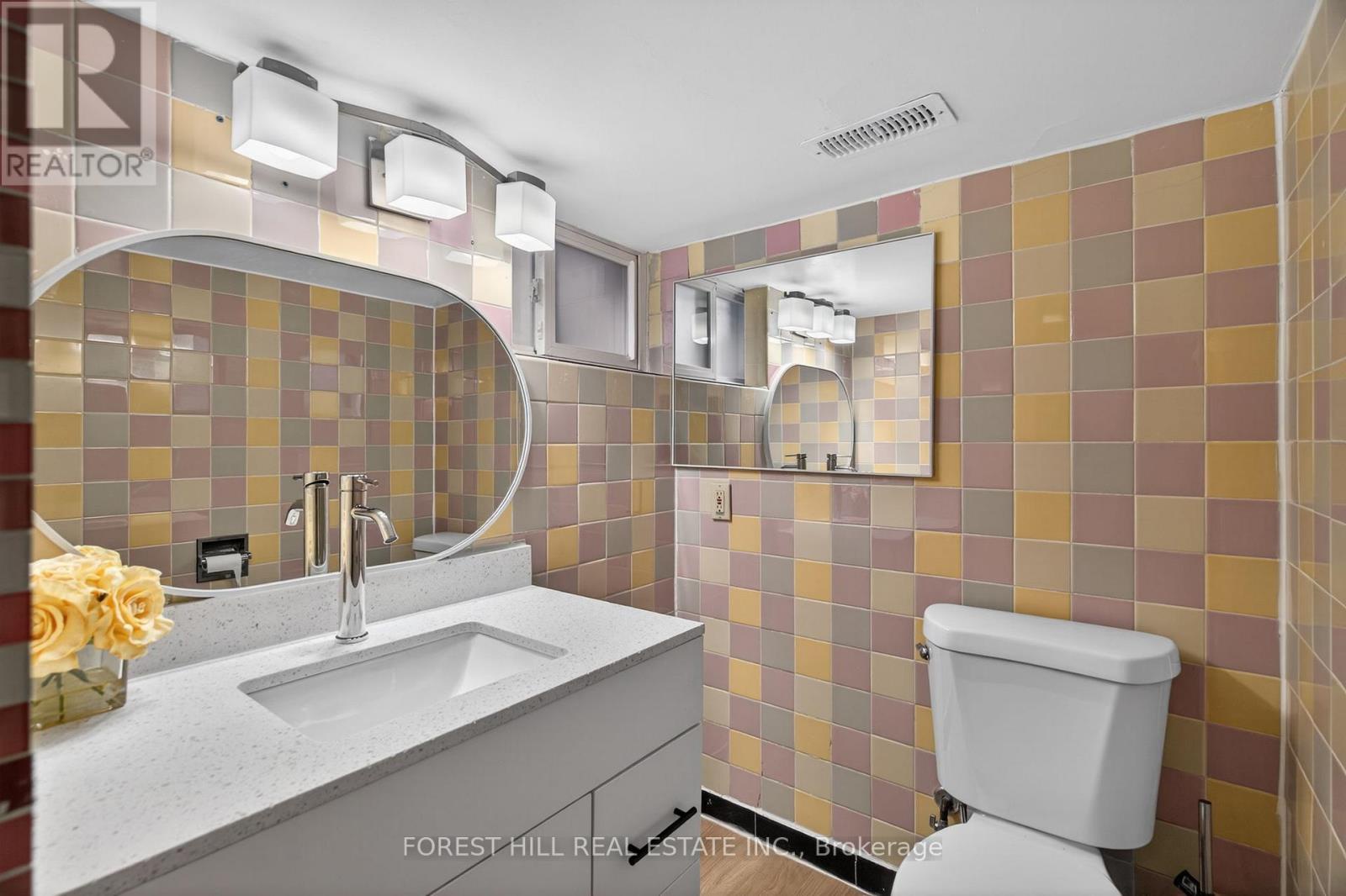 7 Ellsworth Avenue, Toronto (wychwood), Ontario