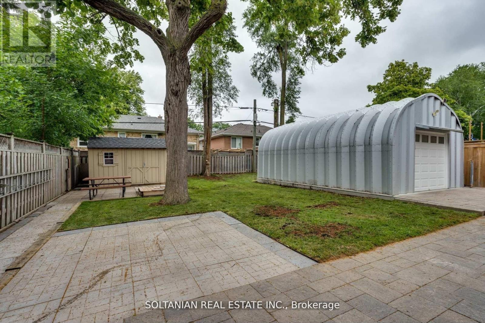 35 Cheshire Drive, Toronto (princess-rosethorn), Ontario