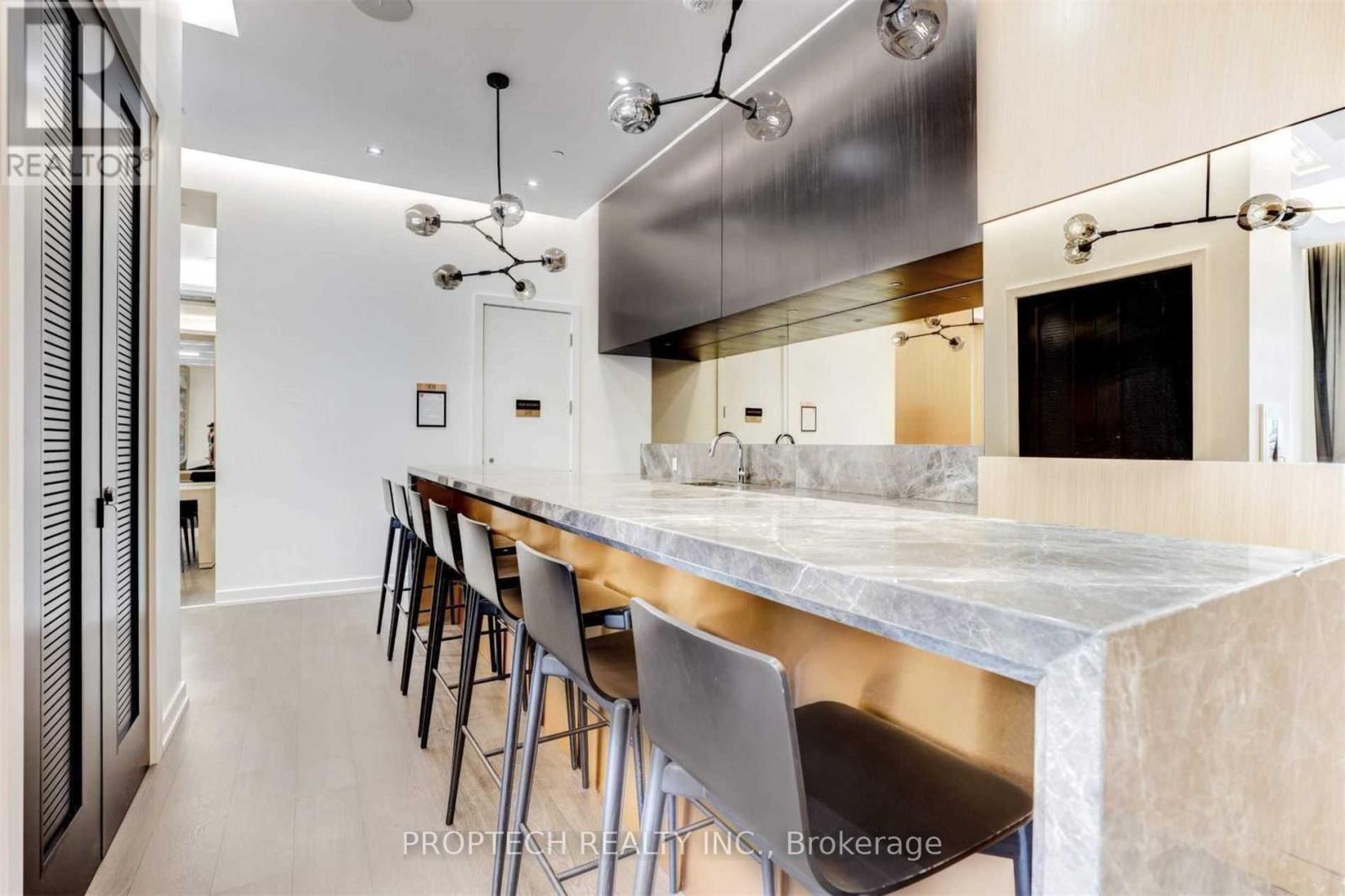 2104 - 101 Erskine Avenue, Toronto (mount Pleasant West), Ontario