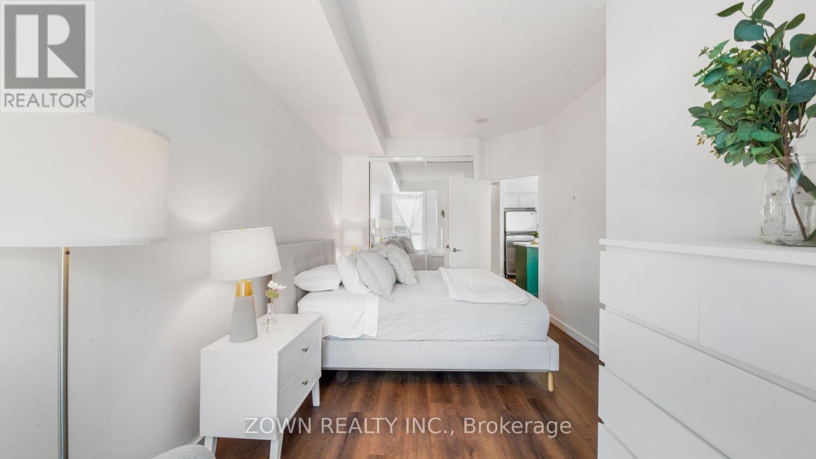 220 - 231 Fort York Boulevard, Toronto (niagara), Ontario