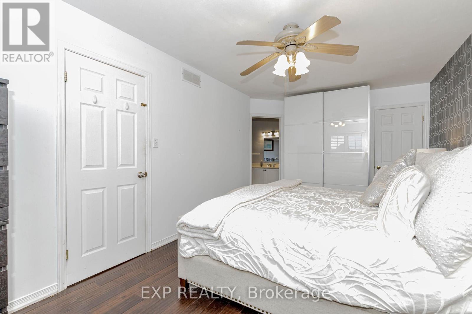 32 Vineberg Drive, Hamilton (chappel), Ontario