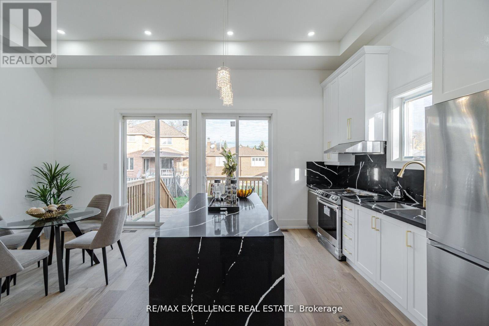 55 Renfield Street, Toronto (brookhaven-amesbury), Ontario