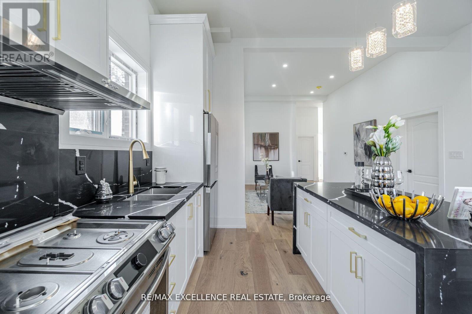 55 Renfield Street, Toronto (brookhaven-amesbury), Ontario