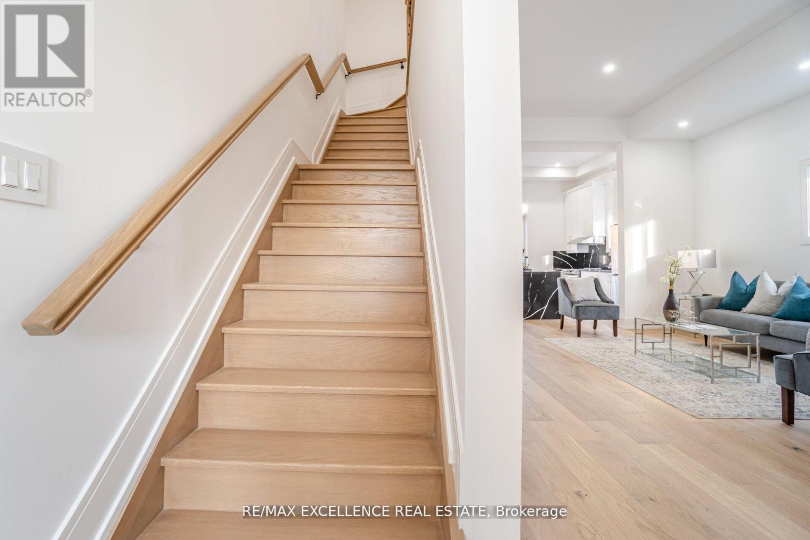 55 Renfield Street, Toronto (brookhaven-amesbury), Ontario