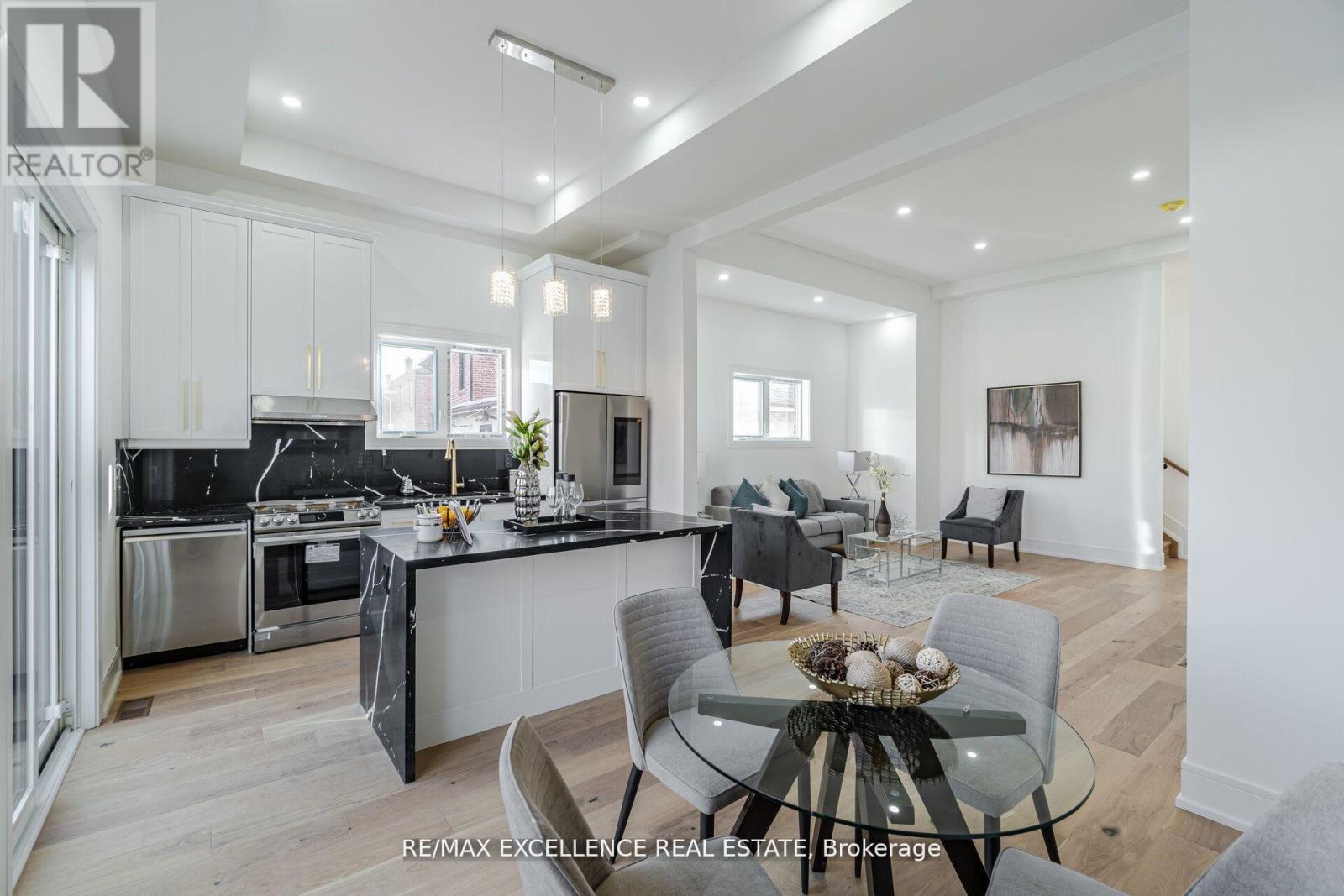 55 Renfield Street, Toronto (brookhaven-amesbury), Ontario