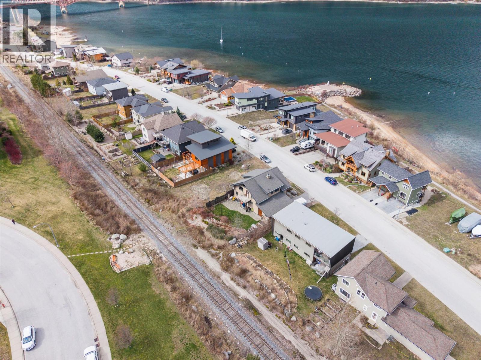 1002 Sproat Drive, Nelson, British Columbia