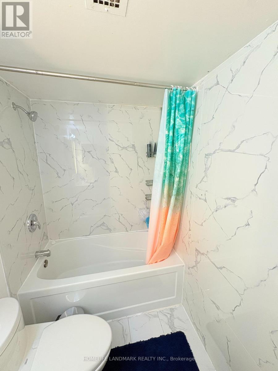 716 - 370 Dixon Road, Toronto (kingsview Village-the Westway), Ontario