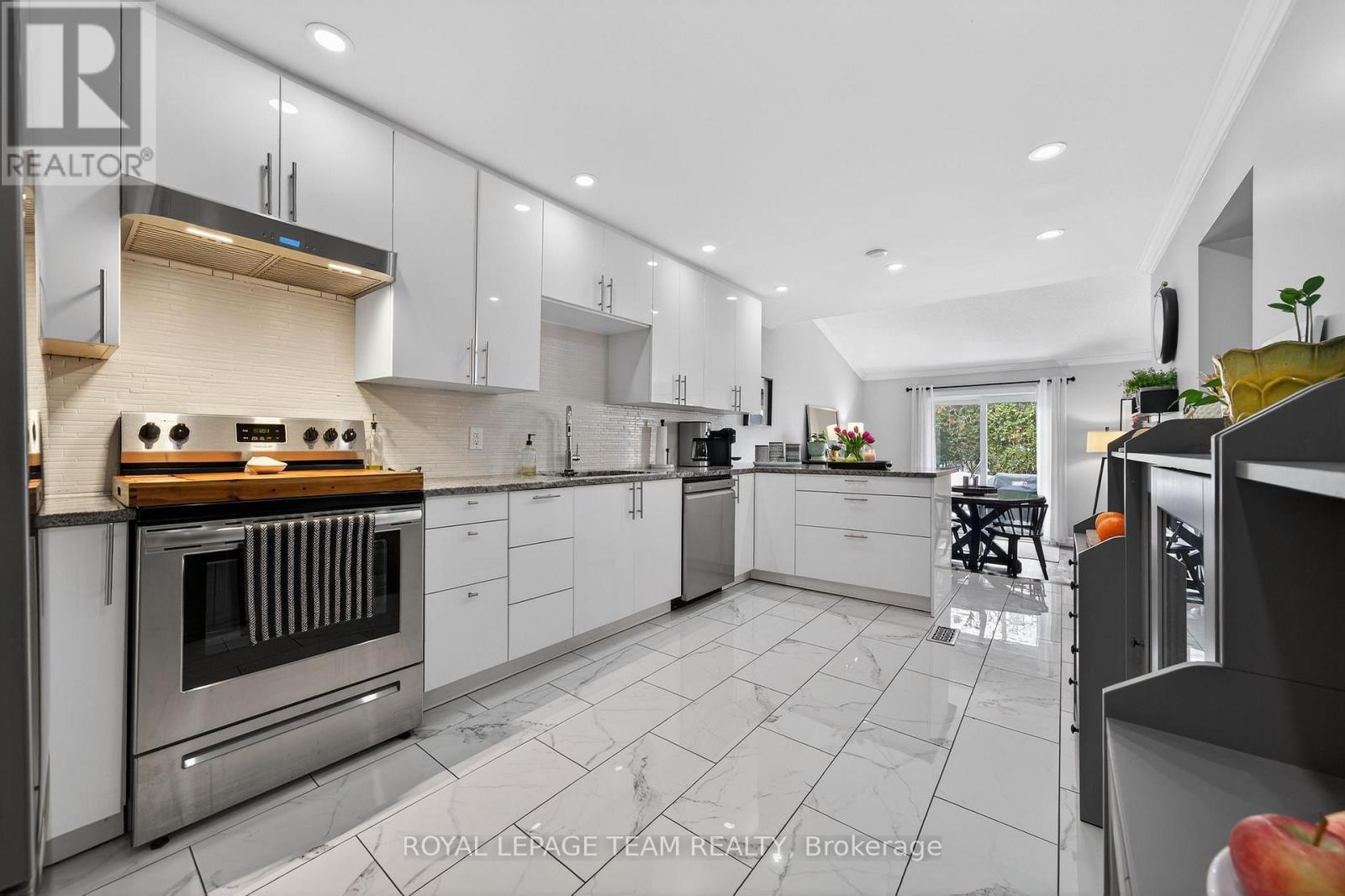 141 Acklam Terrace, Ottawa, Ontario