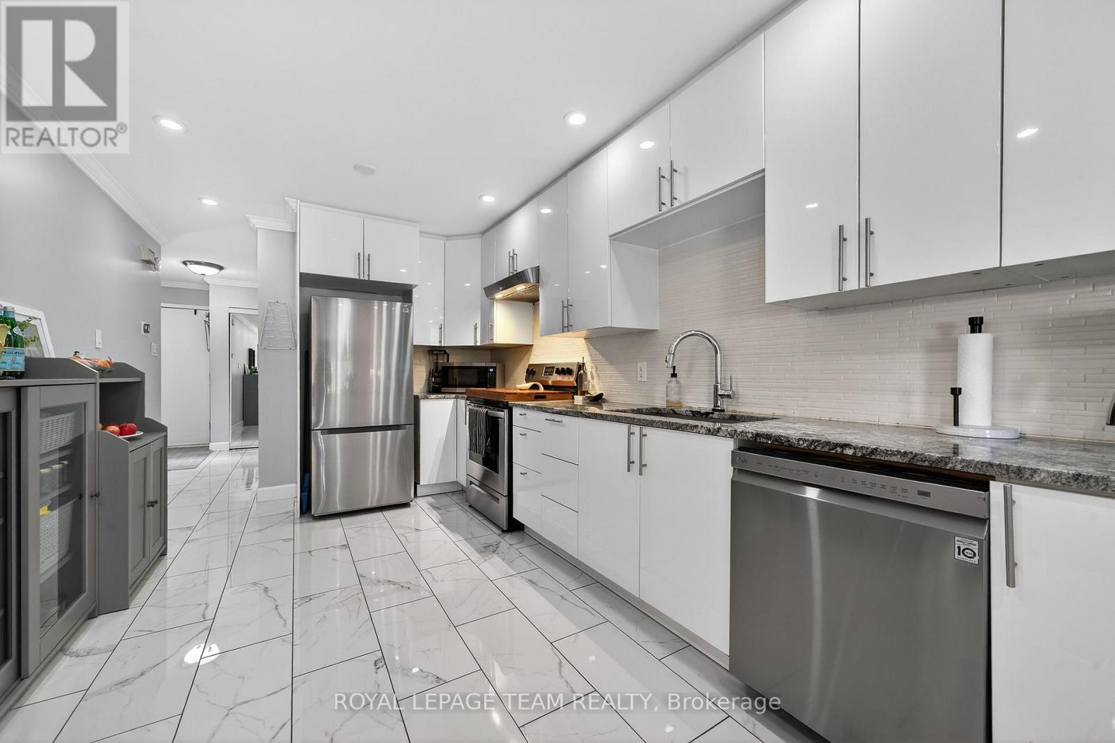 141 Acklam Terrace, Ottawa, Ontario