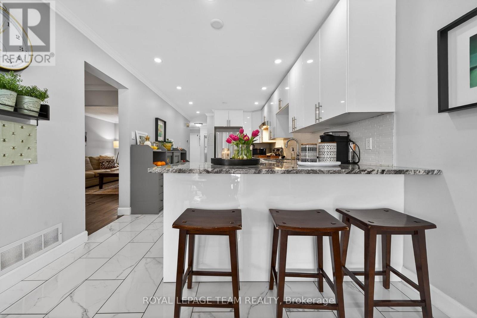 141 Acklam Terrace, Ottawa, Ontario