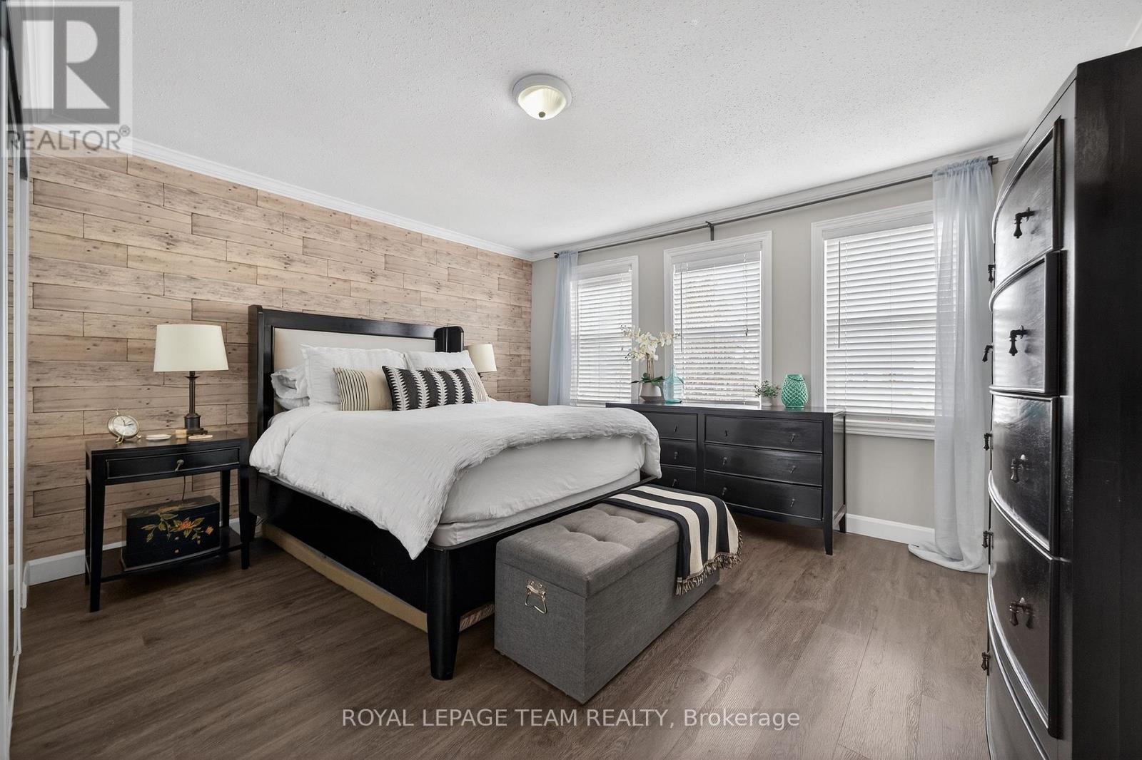 141 Acklam Terrace, Ottawa, Ontario