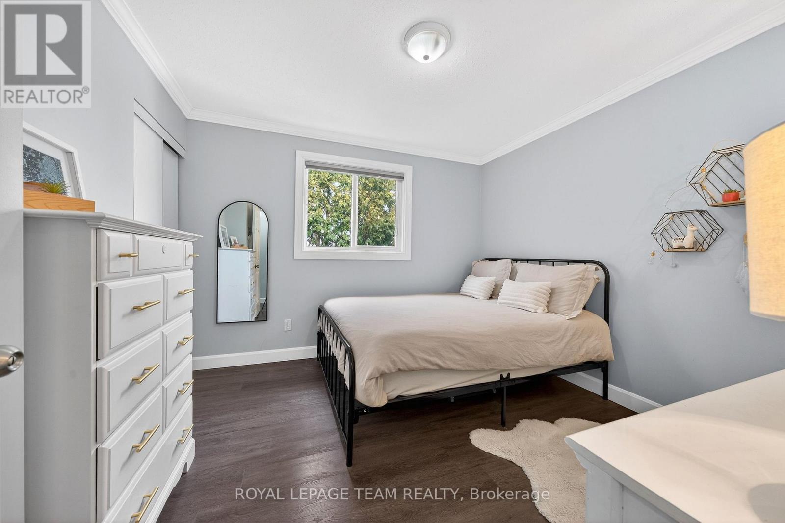 141 Acklam Terrace, Ottawa, Ontario