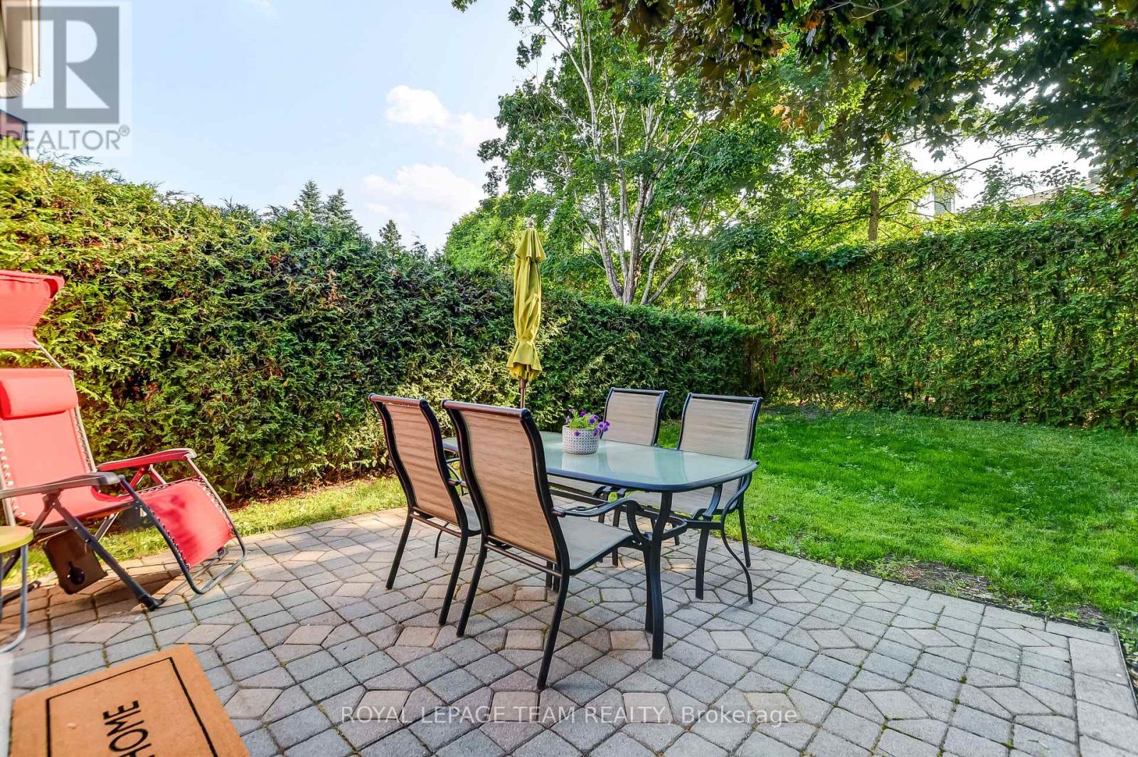 141 Acklam Terrace, Ottawa, Ontario